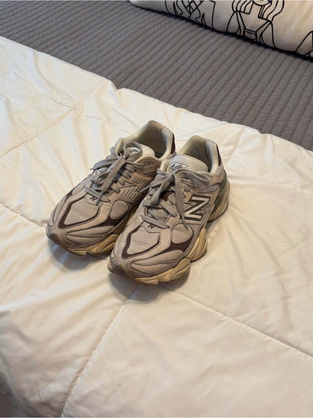 New Balance Women's Beige/Tan Running Sneakers
